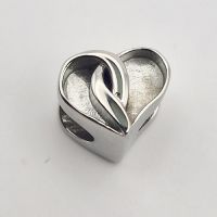 Stainless Steel Crossover Heart Bead