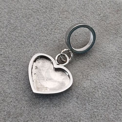 Bracelet dangle charm heart